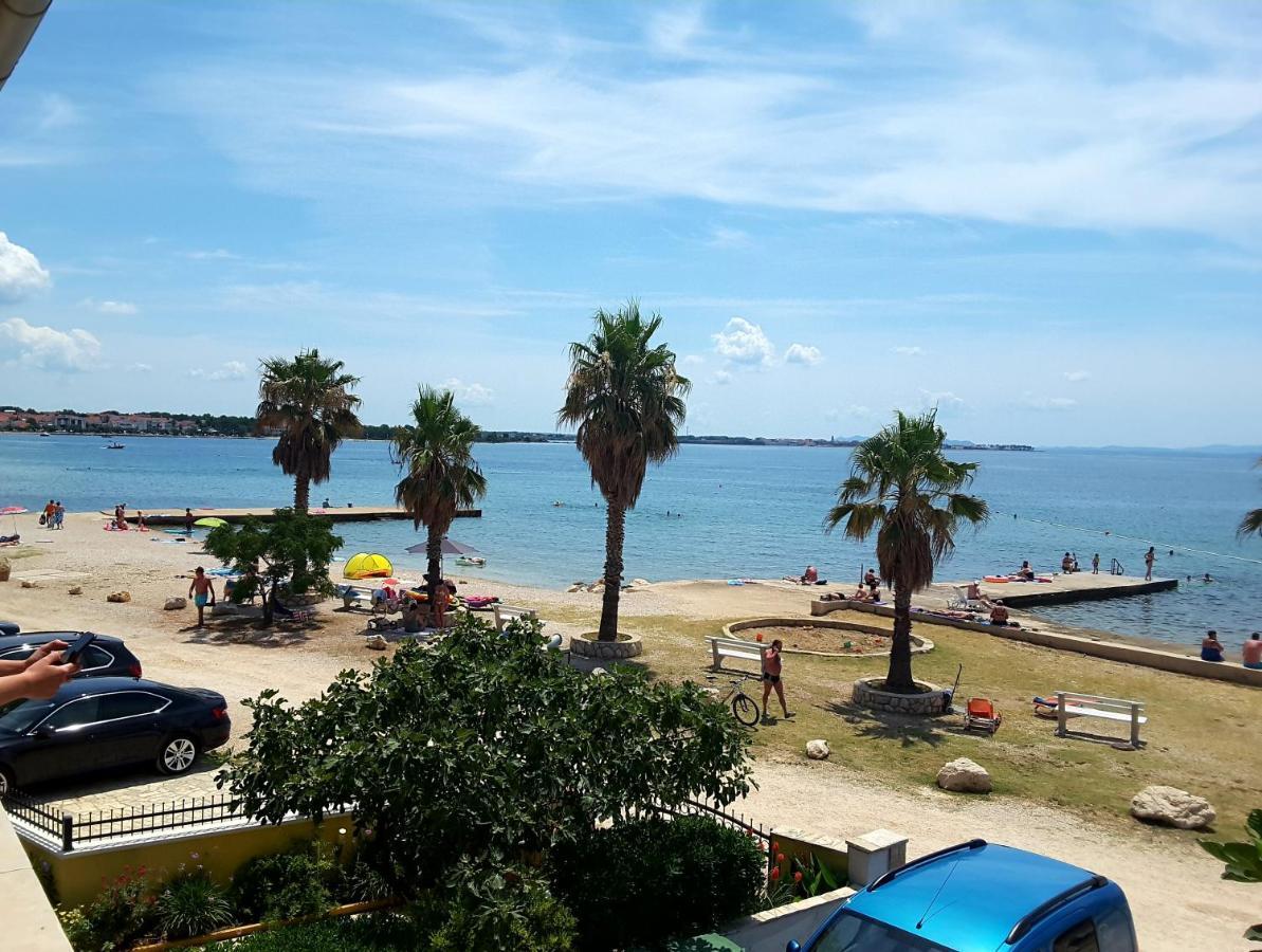 Deby Beach House Vir Luaran gambar